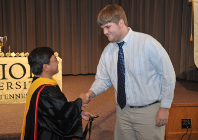 Kyle Harris receives his award