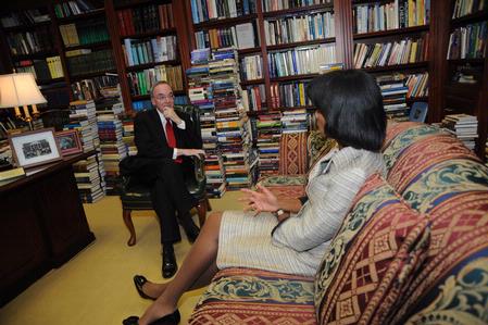 Prior to the 2009 Scholarship Banquet, President Dockery and Condoleezza Rice spent some time in his office discussing a wide range of subjects including the future of Christian Higher Education.