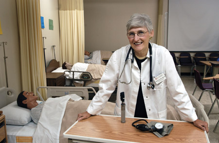 9/16/2003 - Tharon Kirk, Interim Dean of the School of Nursing (ID: 2010)