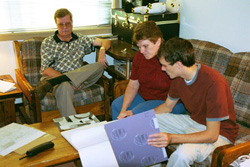 10/12/2002 - Junior Digital Media Studies major Tyler Malone and his family spend time together during Family Weekend 2002. (ID: 463)