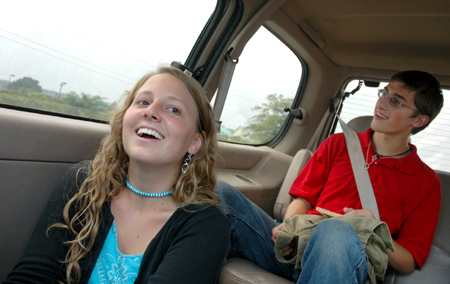 Lydia Marshall & Austin Jones go on a tour of Jackson with their Focus group during New Student Orientation.