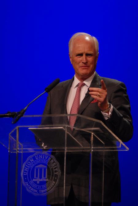 Winston S. Churchill delivers his keynote address during the Tenth Annual Scholarship Banquet.