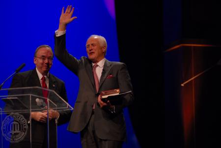 Winston S. Churchill gives a fond farewell to the audience at the Tenth Annual Scholarship Banquet.