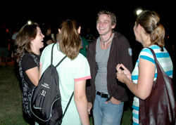8/28/2007 - Students catch up on their summers at the 2007 Howdy Party. (ID: 7846)
