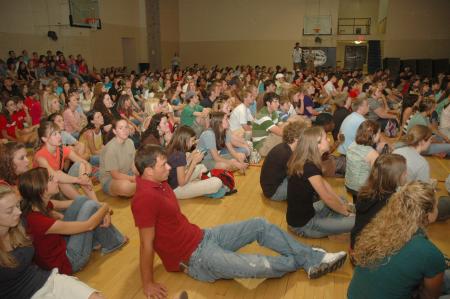 A full gym housed students interested in Life Groups. 