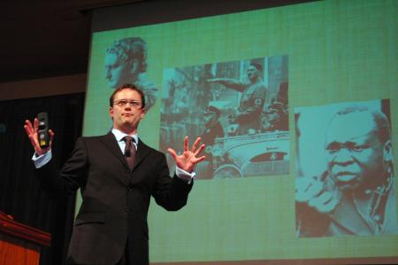 Greg Thornbury, dean of Union's school of Christian studies and minister to the university, presented a message entitled <em>What belongs to Caesar?</em> from Mark 12:13-17 during a chapel service.