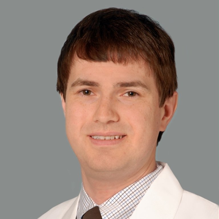 Lee Holt Profile Picture.jpg
