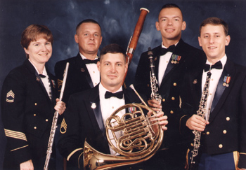 band.jpg (66480 bytes)