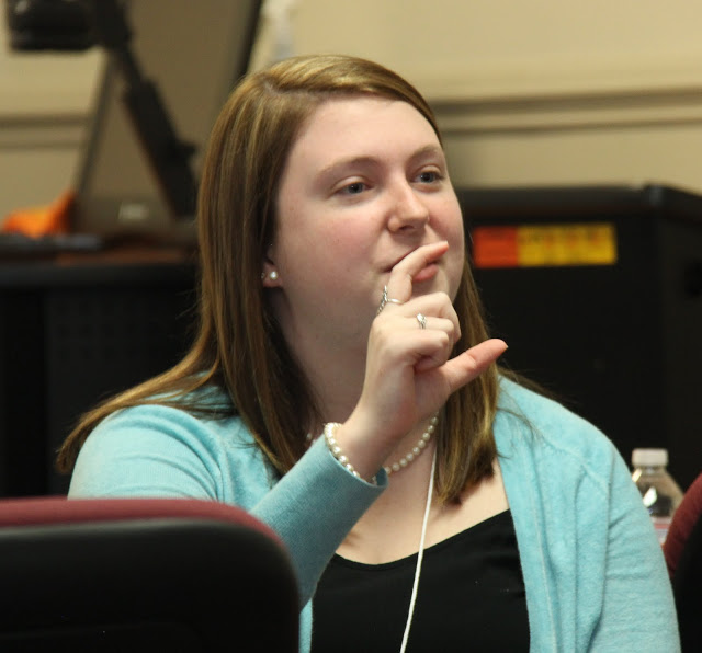 Delta-Psi chapter member Kathryn Mitchell answers a question about Clarence Saunders during a panel on Tennessee History at the Tennessee Phi Alpha Theta Regional Conference on April 2, 2016.