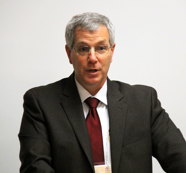 Union's Dr. David Thomas chairs the Phi Alpha Theta regional conference panel on Art, Music, and Memory in Modern Times on April 2, 2016.