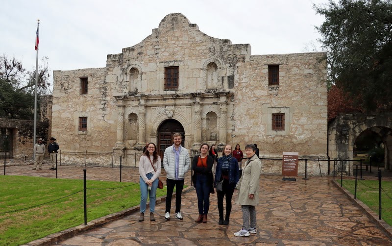 Members of the Union University delegation to the Phi Alpha Theta Biennial Convention in San Antonio visit the Alamo on January 2, 2020. They are (left to right) Katie Allison, Luke Sower, Leah Atkins, Megan Ledbetter, and Dr. Alice-Catherine Carls. Dr. Stephen Carls, the leader of the group, took the photo.