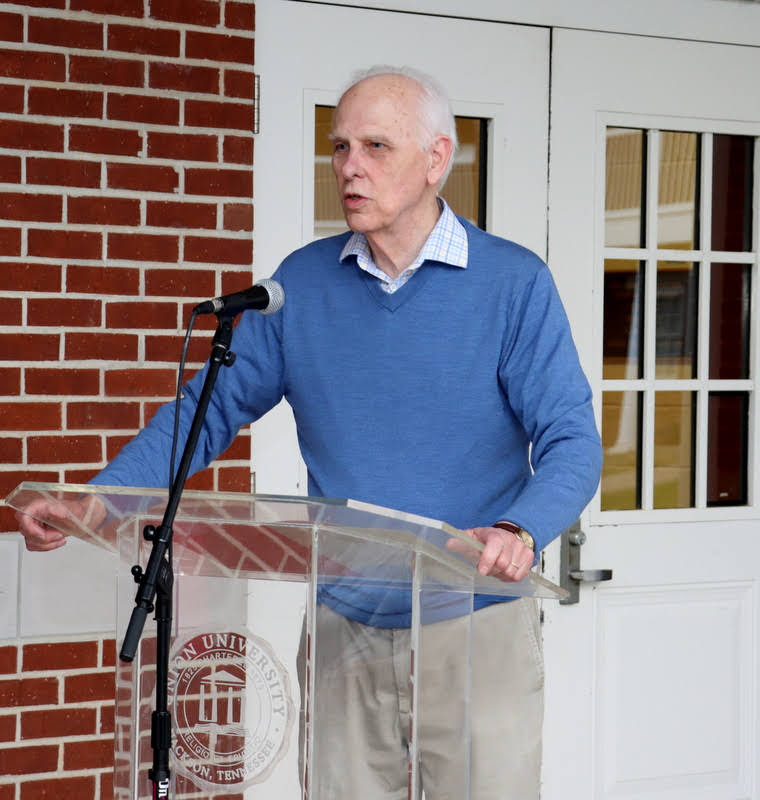 Dr. Stephen Carls welcomes attendees to the History Department Awards Program on April 28, 2022.