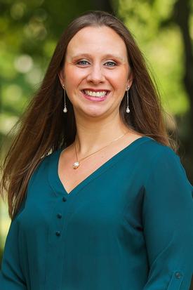Kate Rawls headshot
