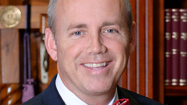 Fall Convocation: Dub Oliver