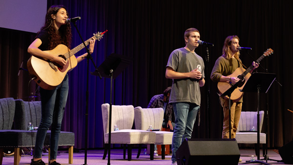 <em>Chapel:</em> Student-Led Worship