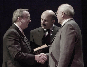 President David S. Dockery presents a Russian-language Bible to former Soviet President Mikhail Gorbachev at the conclusion of an address by the Russian statesman.