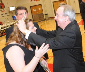 Union University President David S. Dockery crowns Katy Pope as the 2009 homecoming queen. (Photo by Morris Abernathy)