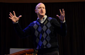 Jimmy Scroggins speaks in chapel Oct. 17 during Faith in Practice week. (Photo by Anne Richoux)