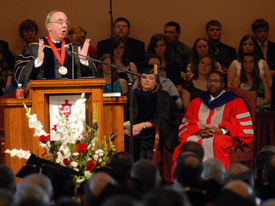 Union President David S. Dockery addresses the Union community during fall convocation (Photo by Morris Abernathy)