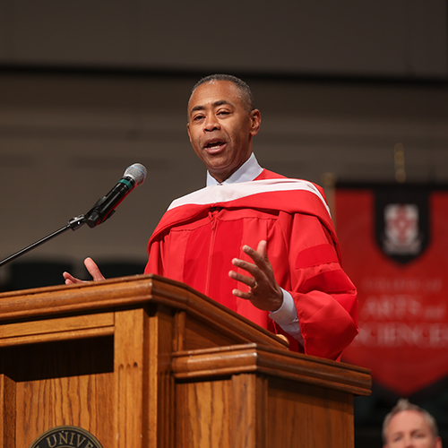 Reggie Thomas, a 1985 Union graduate and president of PeakePotential, delivered the commencement address during Union’s fall commencement ceremony Dec. 11 at West Jackson Baptist Church.