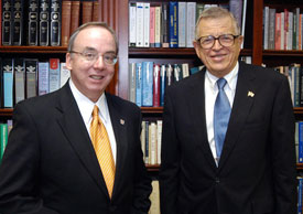 Union President David S. Dockery (left) with the late Charles Colson, who founded Prison Fellowship Ministries. (Photo by Morris Abernathy)