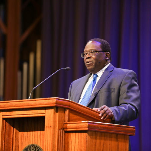 Frank Anderson, director for Union’s Center for Racial Reconciliation, speaks in chapel. (Photo by Kristi Woody)