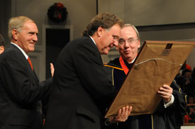 Union President David S. Dockery presents the Robert E. Craig Service Award to Madison County Mayor Jimmy Harris (center) and Jackson Mayor Jerry Gist (left). (Photo by Morris Abernathy)