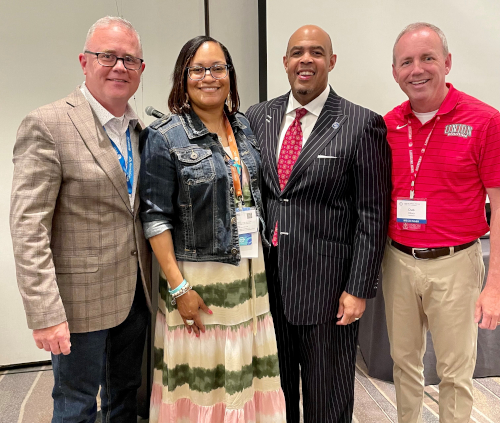 Union's June 14 alumni dinner featured the presentation of the M.E. Dodd Denominational Service Award to Willie McLaurin of the Southern Baptist Convention's Executive Committee. Pictured from left are Todd Brady, Union's vice president for university ministries; Antonia McLaurin; Willie McLaurin; and Union President Samuel W. "Dub" Oliver. (Photo by Suzanne Rhodes)