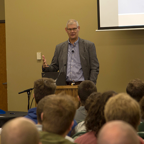 Douglas Moo, professor of New Testament at the Wheaton College Graduate School, speaks at the first School of Theology and Missions Lecture Series Oct. 29. (Phoyo by Riley Boggs)