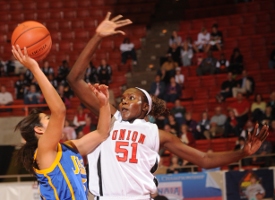 Josephine Owino led all scorers with 22 points in Union's win over Jarvis Christian College. (Photo by Morris Abernathy)
