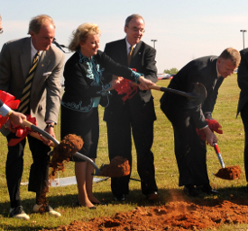 From left, Jerry Gist, mayor of Jackson; Sheila Mitchell, dean of Union's School of Pharmacy; David S. Dockery, Union president; and Rod Parker, chairman of Union's board of trustees, participate in a ceremonial groundbreaking in April for the new building for the School of Pharmacy. (Photo by Morris Abernathy)