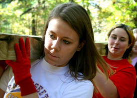 Phi Alpha Theta members Elizabeth Blevins (left) and Lauren Bogdan work at Pinson Mounds State Archeological Park during last year's Campus and Community day. (Photo by Kristi McMurry)