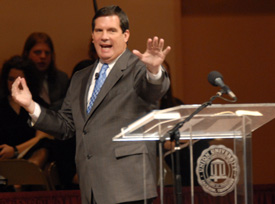 Thom Rainer, president of LifeWay Christian Resources, speaks in chapel Oct. 12. (Photo by Morris Abernathy)