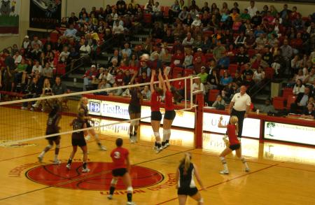 Union volleyball plays in front of a large crowd on senior night. - Photo by Steven Aldridge