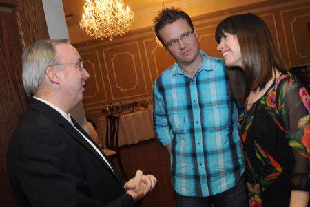 President Dockery visits with Keith and Kristyn Getty prior to their performance for the Faculty/Staff Dinner. - Photo by Morris Abernathy
