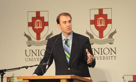 Michael Lindsay, author of <em>Faith in the Halls of Power</em>, presents an address entitled "Denominationalism and the Changing Religious Landscape in North America" during the Southern Baptists, Evangelicals and the Future of Denominationalism conference. - Photo by Morris Abernathy