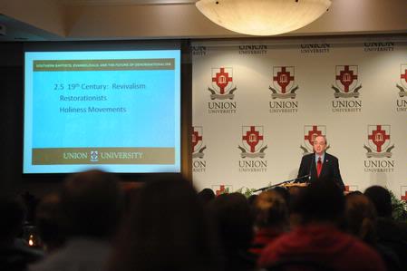 President David S. Dockery delivers an address entitled "So Many Denominations: The Rise and Decline of Denominationalism and the Shaping of a Global Evangelicalism" at the Southern Baptists, Evangelicals and the Future of Denominationalism conference. - Photo by Morris Abernathy