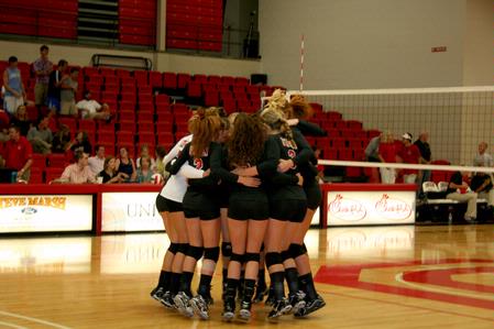 Union's volleyball team gets pumped up before beginning their game against Lyon College. The Lady Bulldogs won the match 3-1. - Photo by Deanna Santangelo