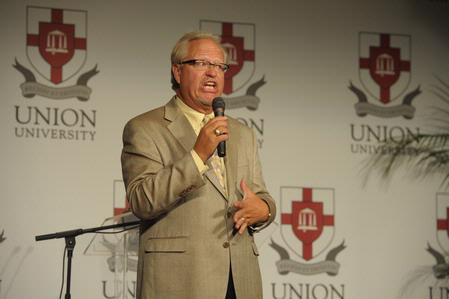 Dennis Swanberg keeps guests laughing at the West Tennessee Pastors Appreciation Banquet. - Photo by Morris Abernathy