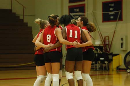 The Lady Bulldogs prepare for a match at Union's Fred DeLay Gymnasium - Photo by Steven Aldridge