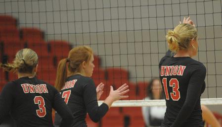 Heather Lieberman (3), Anna Sims (middle), Caroline Robbins (13). - Photo by Morris Abernathy