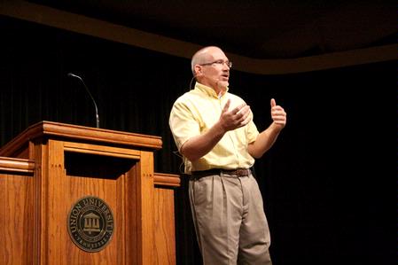 Dr. Alvin Reid, professor of evangelism and student ministry at Southern Seminary, speaks in chapel. - Photo by Deanna Santangelo