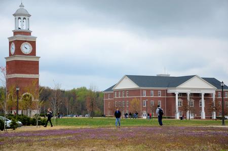 Union students walk to and from their classes on campus. - Photo by Ebbie Davis