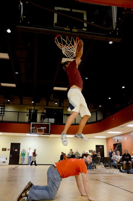 Students enjoy basketball activities during March Madness in the Bowld Commons.  - Photo by Ebbie Davis