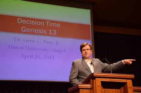 Gene Fant, dean of the college of arts and sciences, speaks in chapel. - Photo by Ebbie Davis
