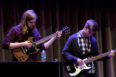 Students help lead music in chapel. - Photo by Anne Richoux