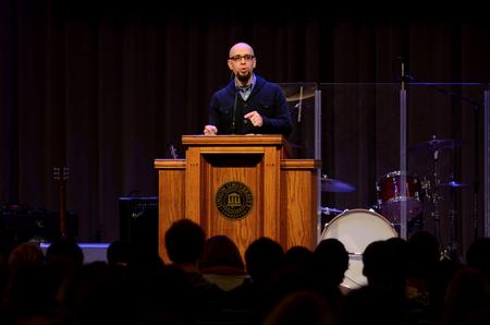 Tony Merida, pastor of Imago Dei Church in Raleigh, N.C., talks to students about imitating the love of Christ during chapel. - Photo by Anne Richoux