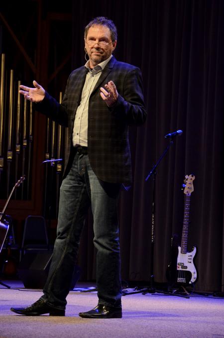 Jim Thomas, pastor of the Village Chapel in Nashville, talks to  students about the miracle of Jesus calming the storm.  - Photo by Anne Richoux