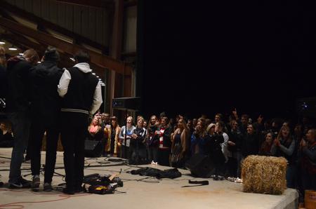 Students enjoy live music from student band Flying Colours during the  Casey Jones Hullabaloo hosted by the Student Activities Council.  - Photo by Anne Richoux