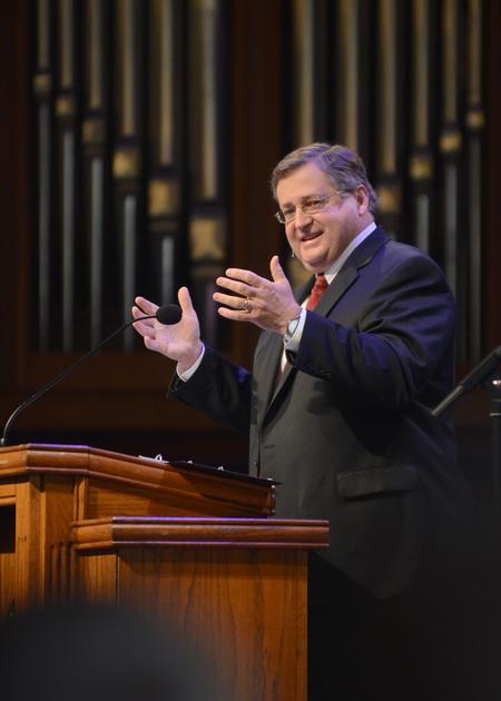 David Olford, Stephen Olford Professor of Expository Preaching, speaks in chapel about trusting God in the face of persecution and suffering. - Photo by Amanda Rohde